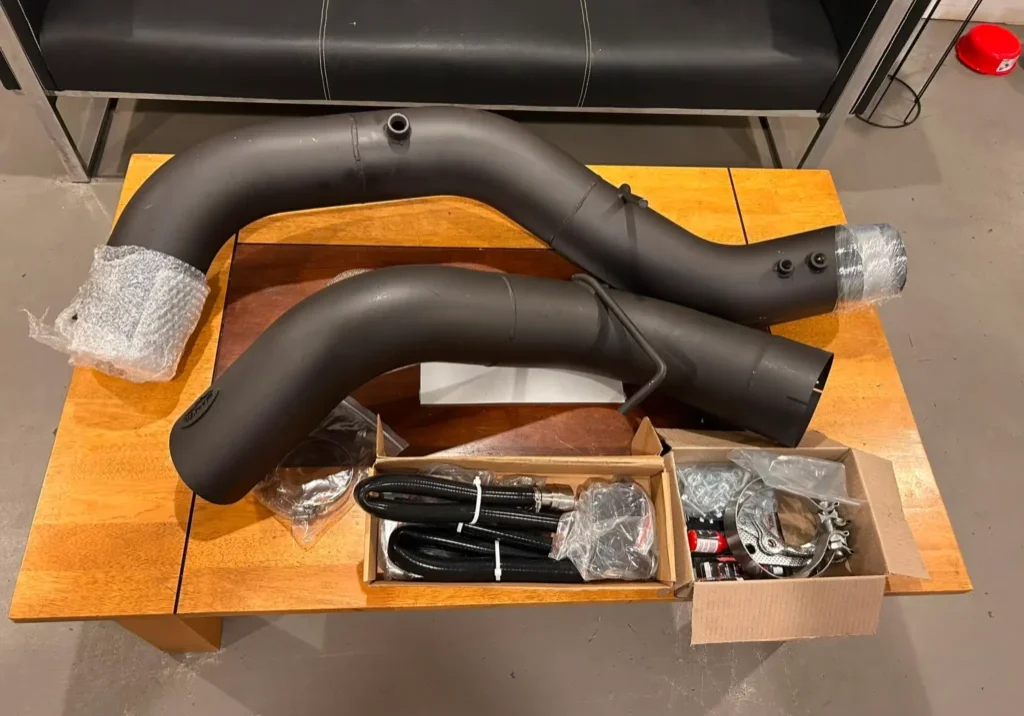 Manta Silverado 2500 2020-2025 Exhaust system unpacked